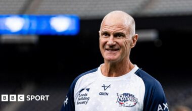 Brad Arthur looks on during Leeds Rhinos' captain's run in Las Vegas