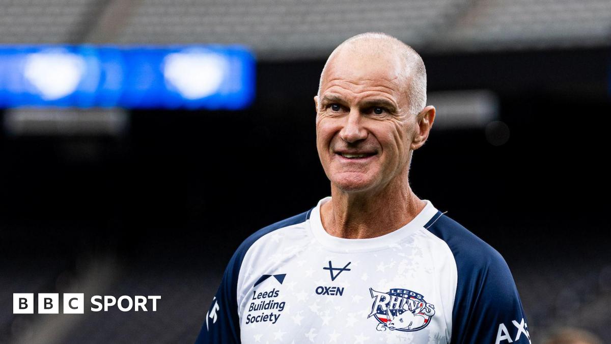 Brad Arthur looks on during Leeds Rhinos' captain's run in Las Vegas