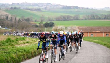 Tirreno-Adriatico stage 3 LIVE - Race all together after solo break took KOM points