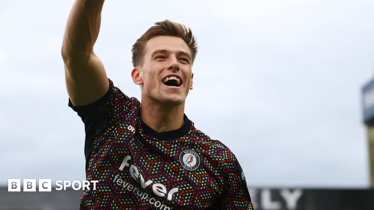 Radek Vitek, on loan at Bristol City from Manchester United