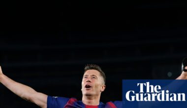 Lewandowski and Raphinha double up as Barcelona run riot against Newcastle | Champions League