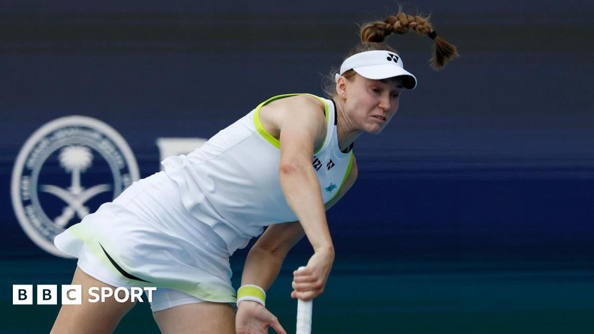 Elena Rybakina serves against Jessica Pegula