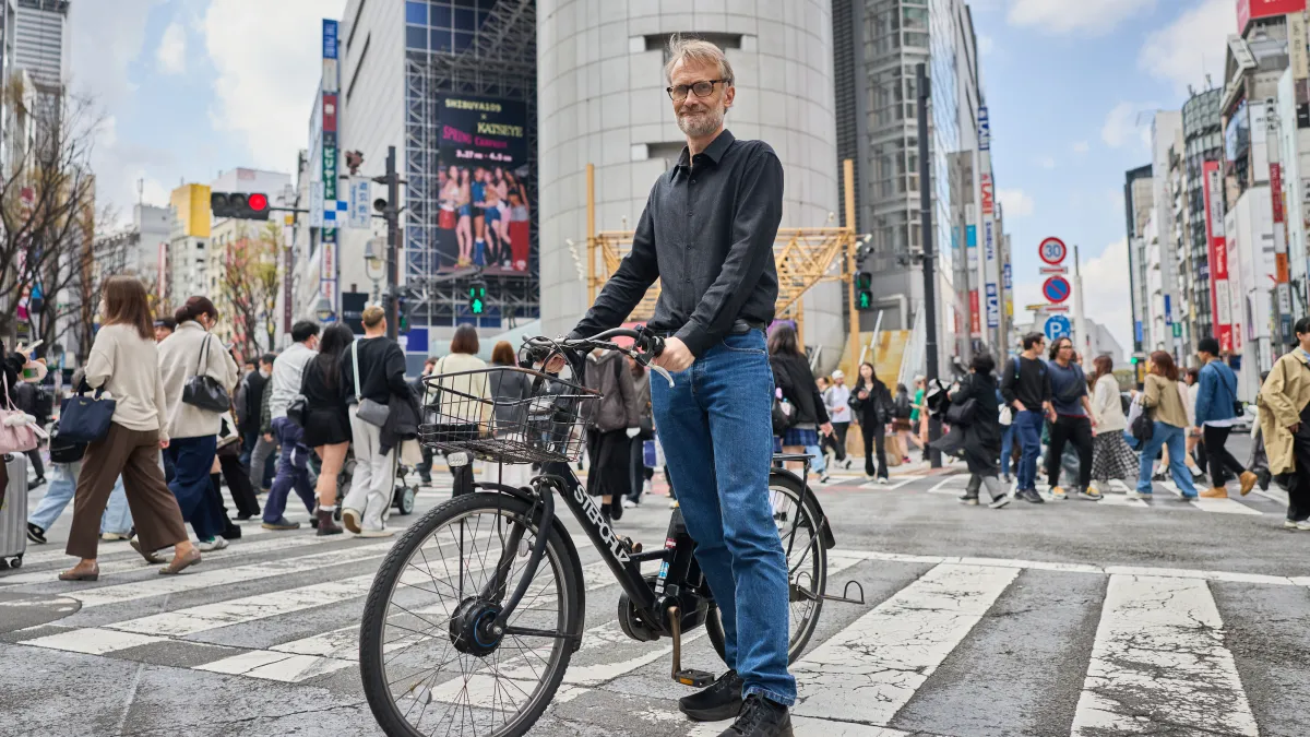 Can Tokyo curb its pavement-surfing cyclists?