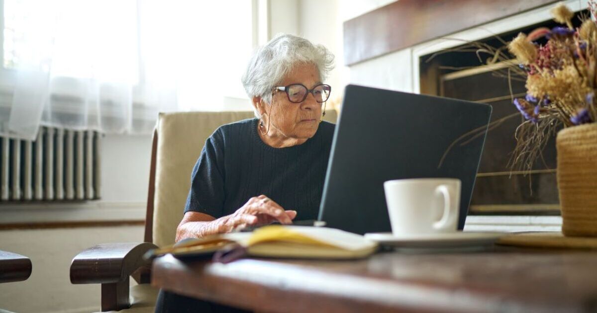 Pensioners with savings accounts issued £641 tax warning | Personal Finance | Finance