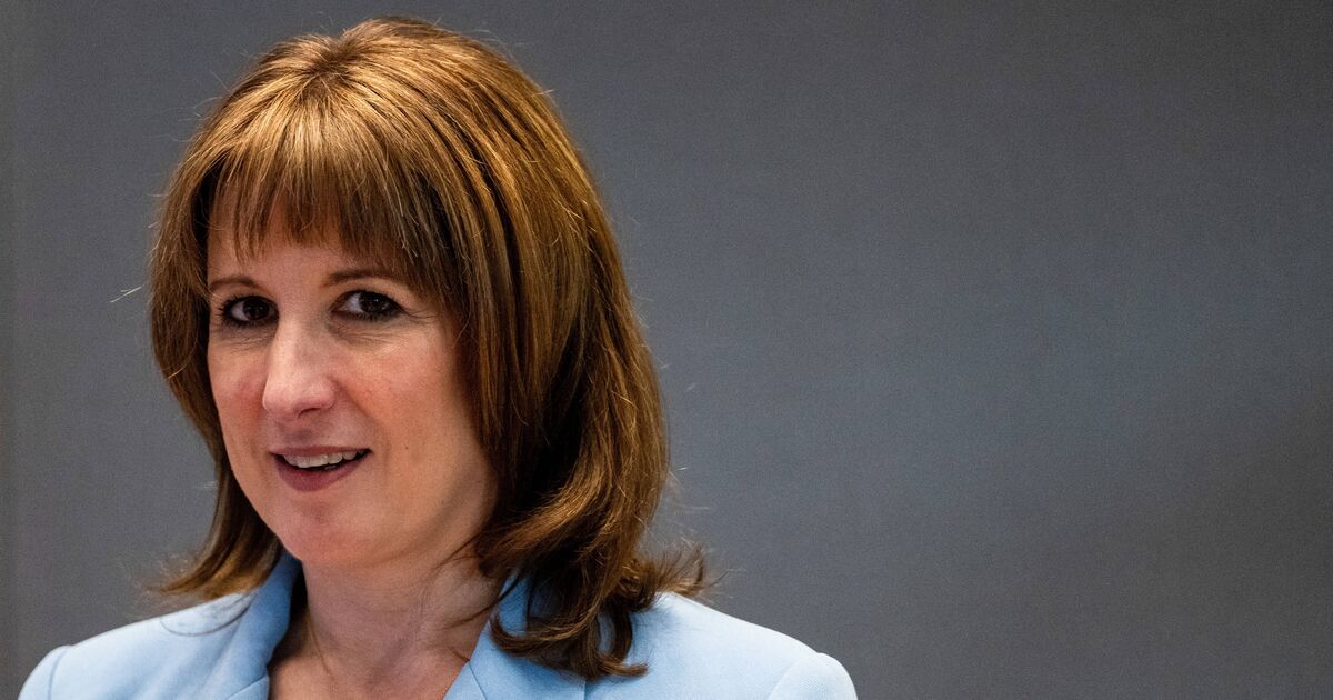 Money expert says 'don't wait for Reeves' and save £4,000 now | Personal Finance | Finance