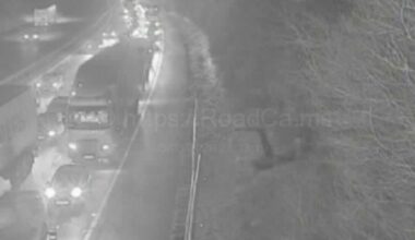 M11 traffic: Horror crash involving lorry, van and 3 cars | UK | News