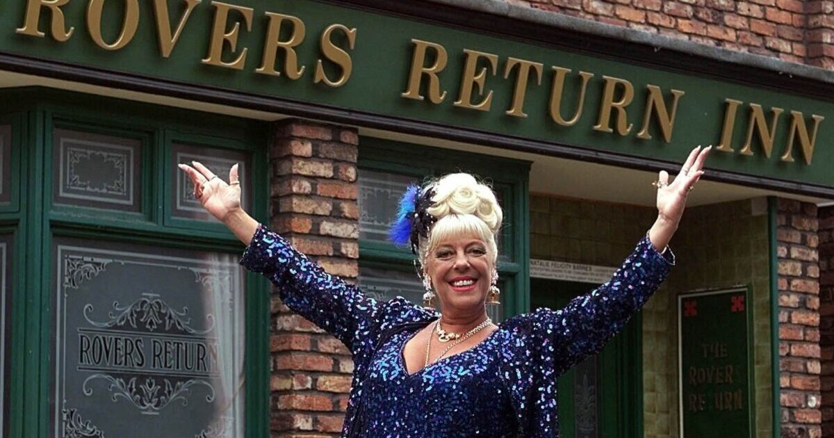 Coronation Street star’s old £1.5m mansion in migrant housing rumour | UK | News