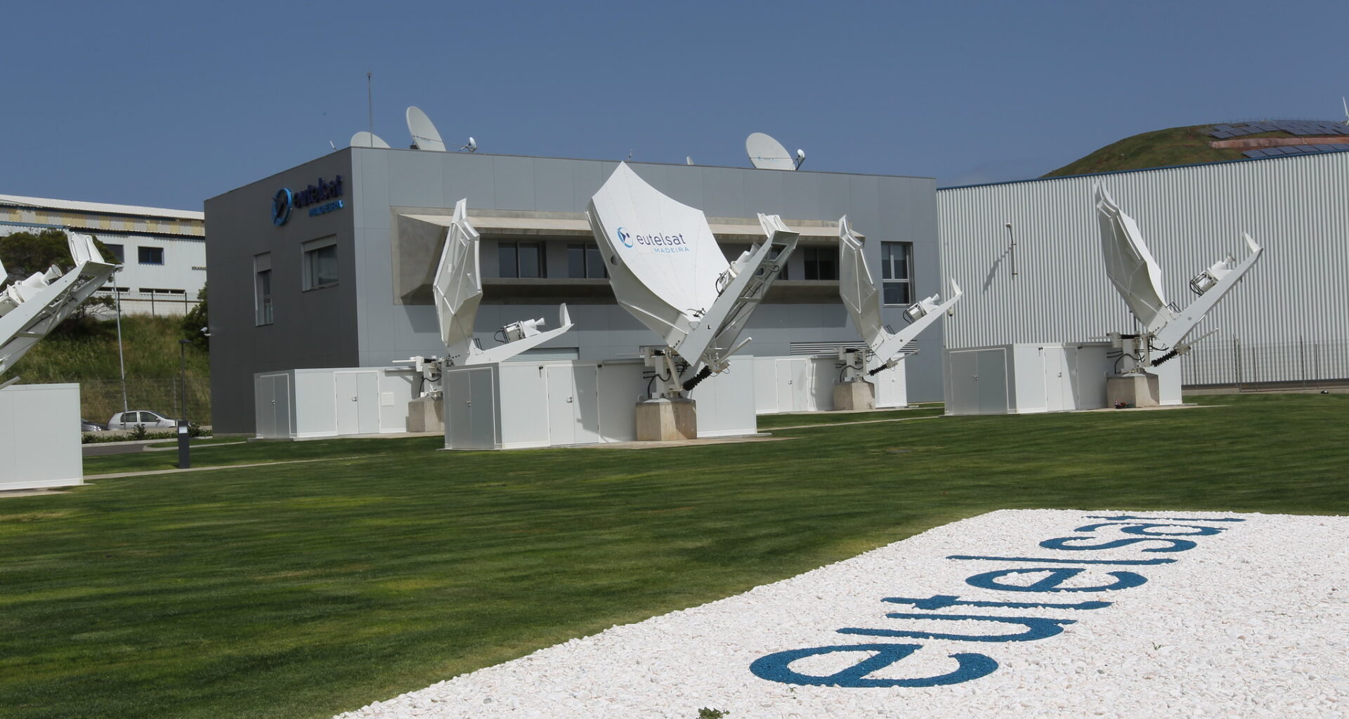 Eutelsat exits two Russian capacity leases after satellite failure