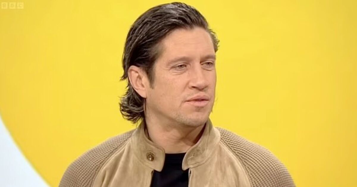 Vernon Kay stops BBC R2 show to announce colleague's 'unexpected' death | Celebrity News | Showbiz & TV