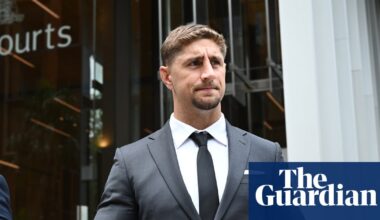 Zac Lomax exits limbo via defection as latest NRL star lured by Wallabies jersey | Rugby union