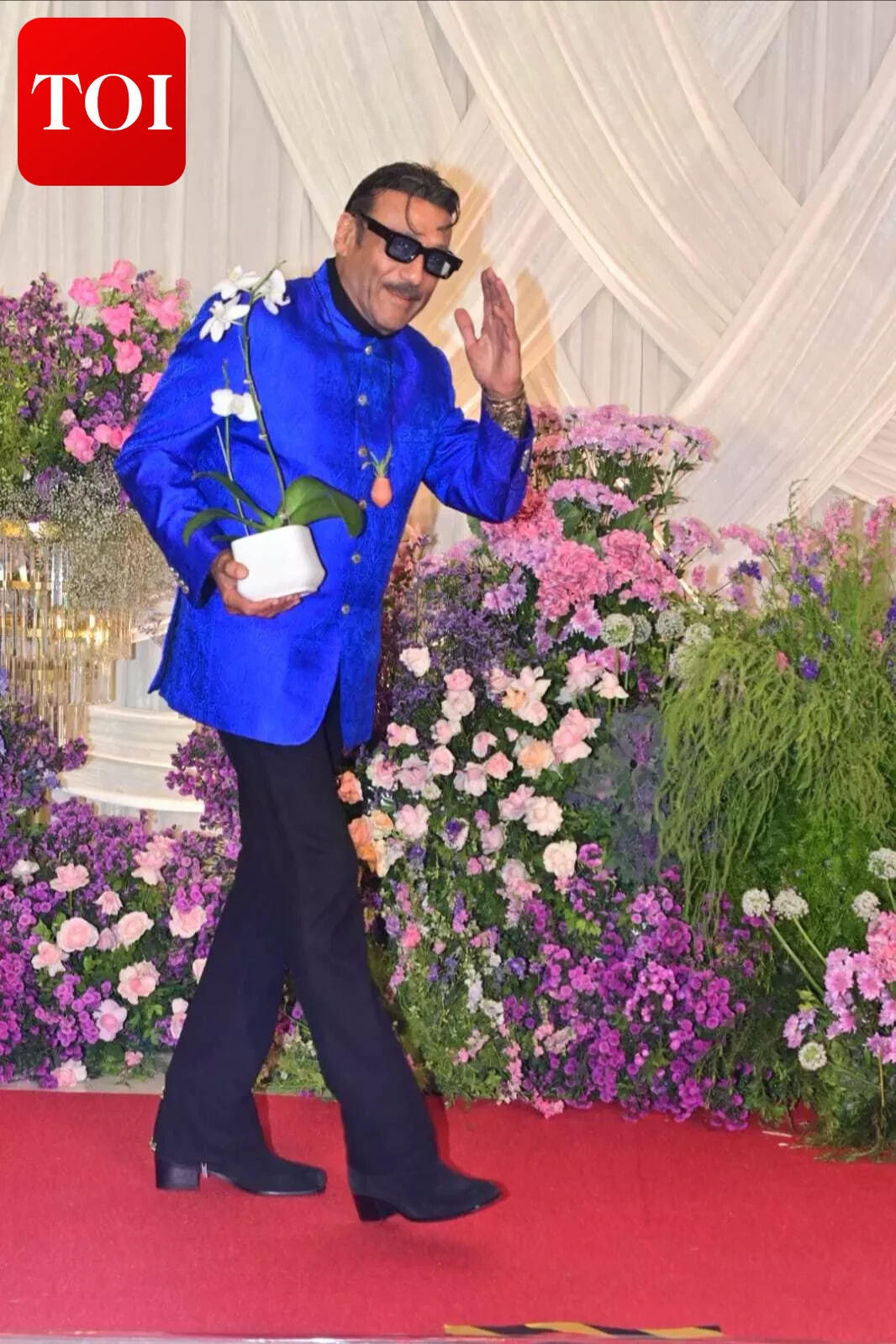 7c6e00e6-17bb-440a-9380-4478f507a68a