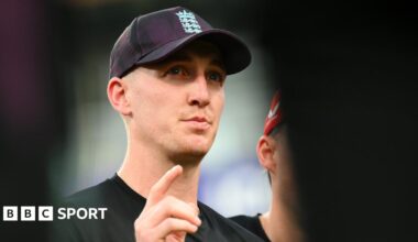 Harry Brook talks to his team