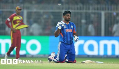 टी-20 वर्ल्ड कप: संजू सैमसन की बदौलत वेस्टइंडीज को हराकर सेमीफाइनल में भारत