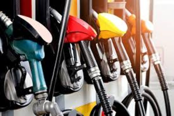 COPEC projects marginal fuel price changes for early March