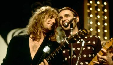 Rick Parfitt and Francis Rossi on Top Of The Pops, October 1973
