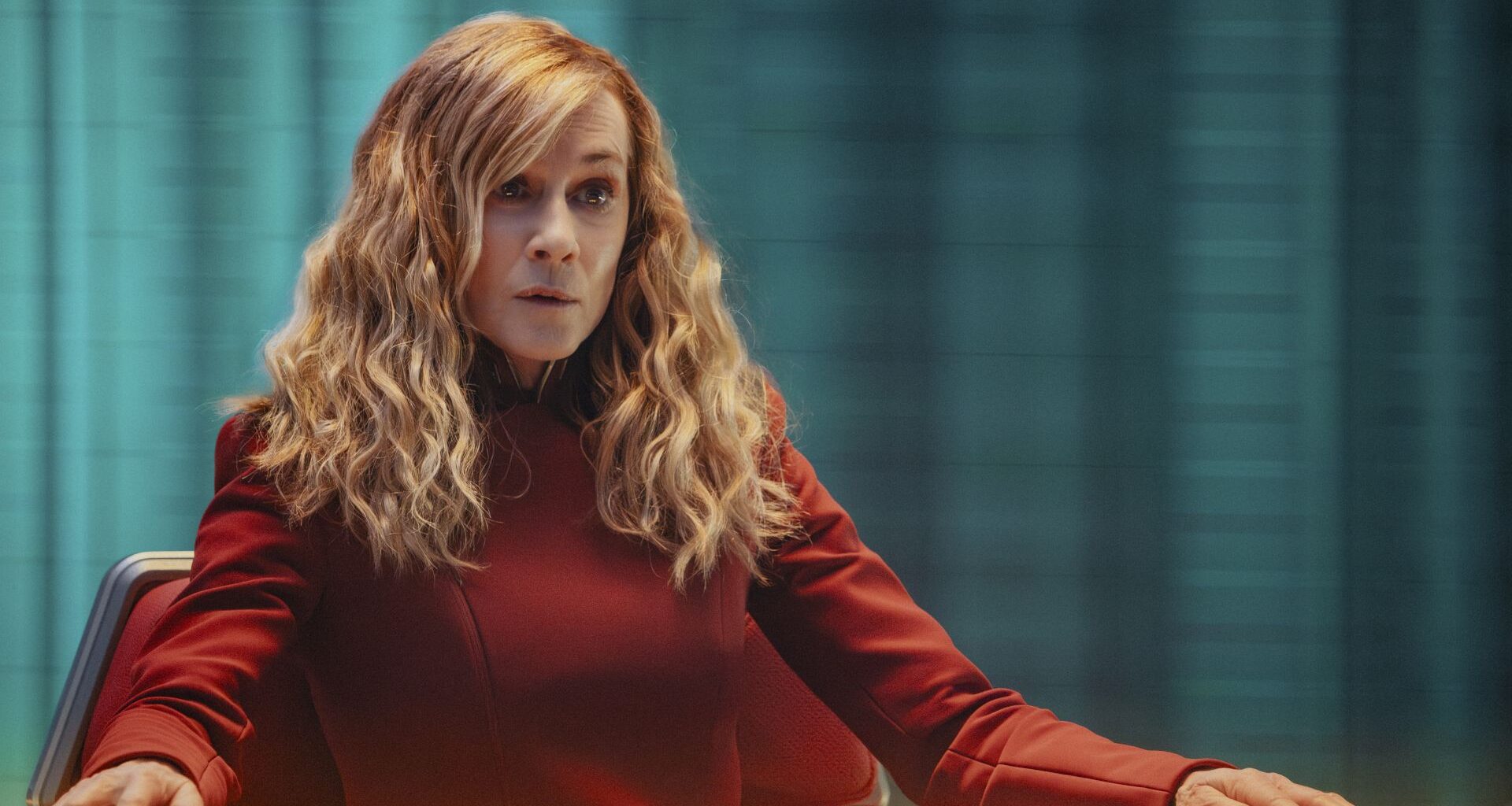 Holly Hunter as Captain Nahla Ake in season 1, episode 10, of Star Trek: Starfleet Academy streaming on Paramount+. Photo Credit: Michael Gibson/Paramount+