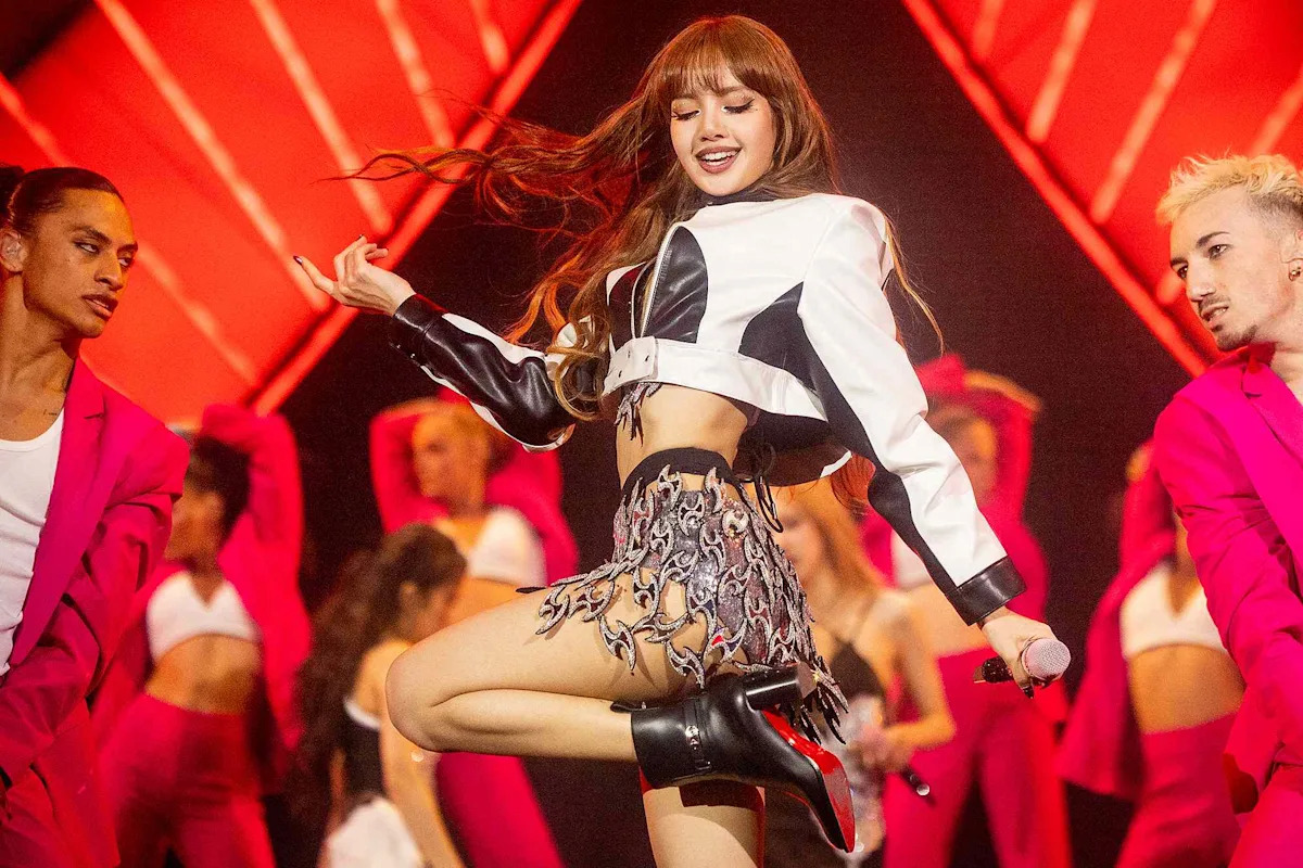 BLACKPINK's Lisa Becomes First K-Pop Artist to Launch a Las Vegas Residency
