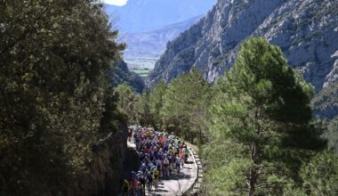 Volta a Catalunya stage 5 LIVE: Five strong riders clear after frantic first climb