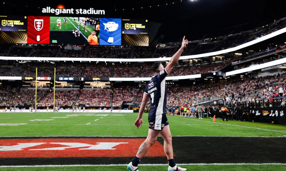 Leeds Rhinos and Hull KR fans help break Las Vegas rugby league attendance record