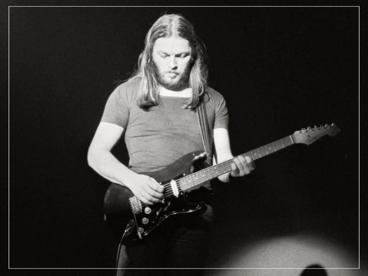 The Pink Floyd song David Gilmour disowned: "Points at Roger"
