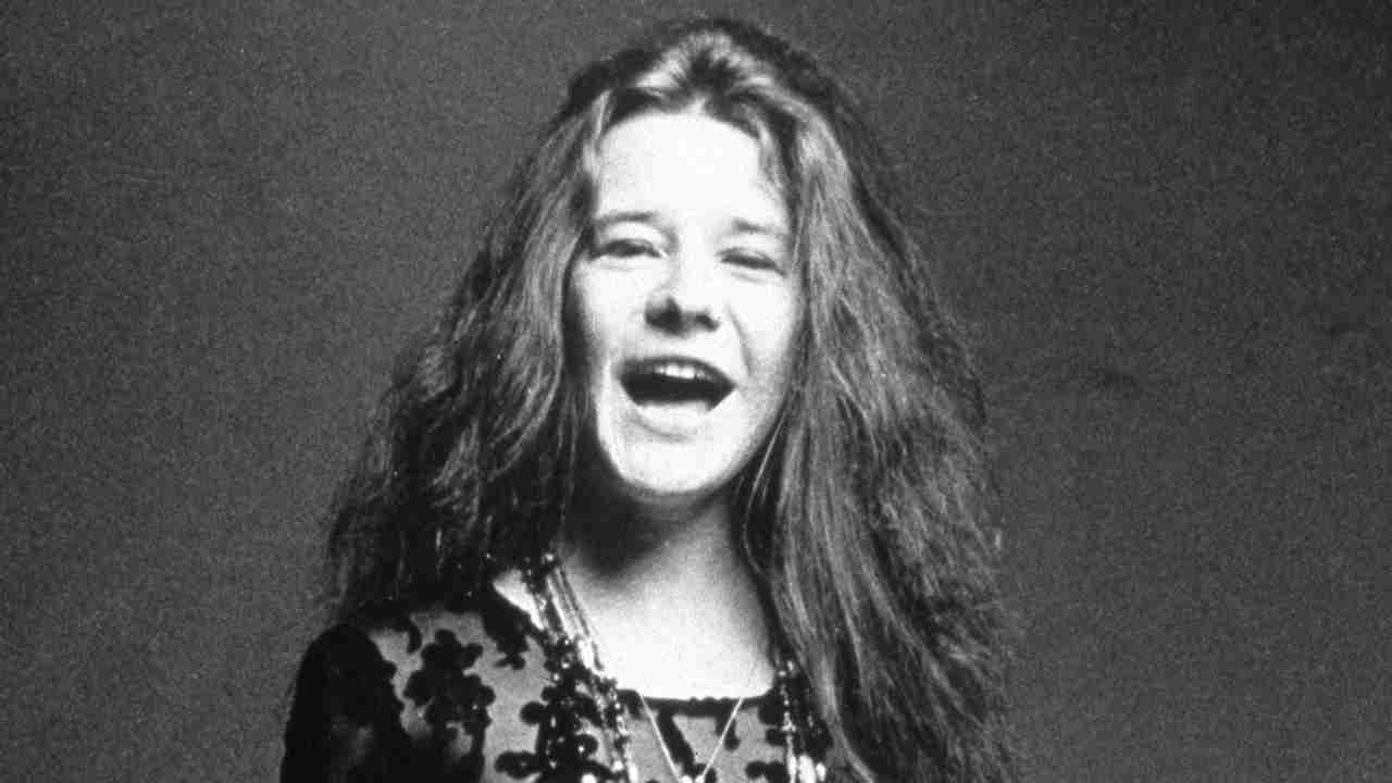 Janis Joplin posing for a photograph in 1969