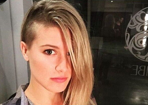 Eugenie Bouchard shaved head