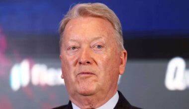 Frank Warren backs new signing to make history as first heavyweight champion from Ireland