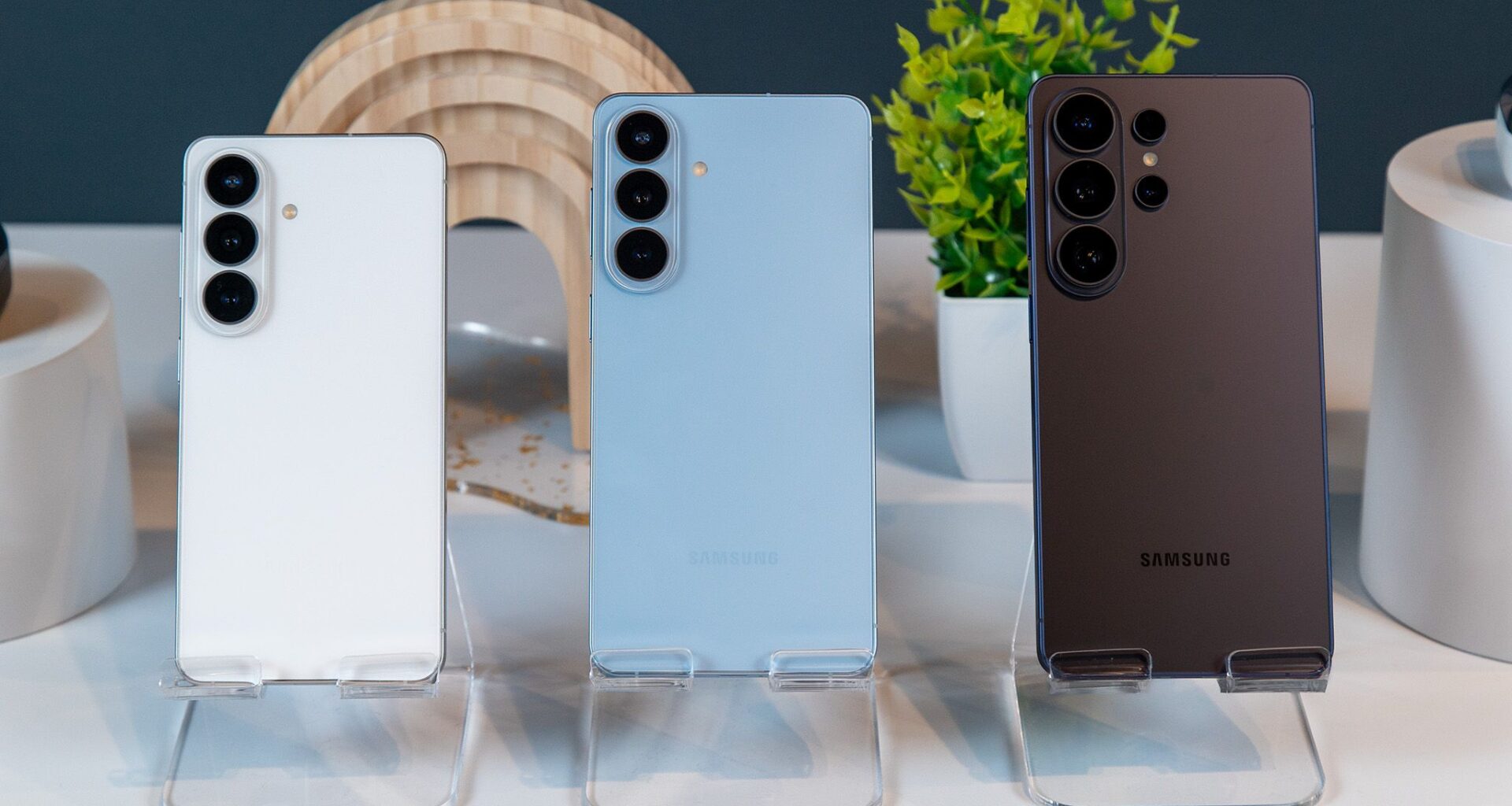 Which Samsung Galaxy S26 model should you buy?