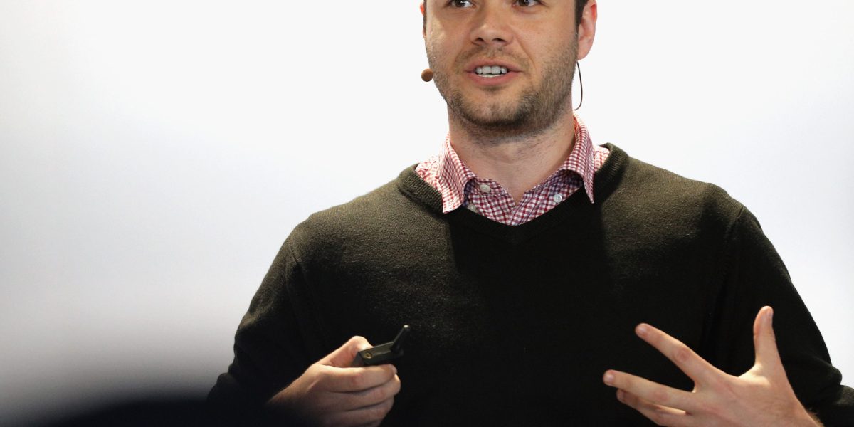 'The Karpathy Loop': 700 experiments, 2 days, and a glimpse of where AI is heading