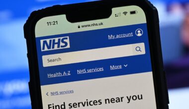 Doctors urge NHS app users to make sure they switch on alert feature