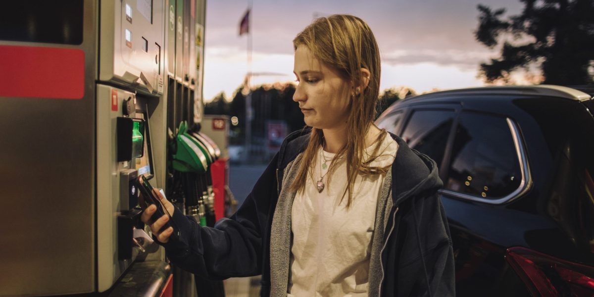 Trump's war in Iran is costing the U.S. economy 10,000 jobs a month, Goldman Sachs says