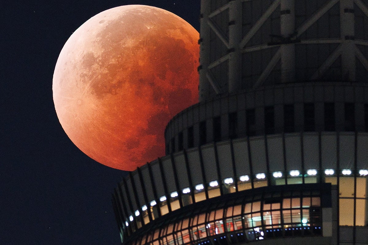 What to know about total lunar eclipse set to turn the moon blood red this week