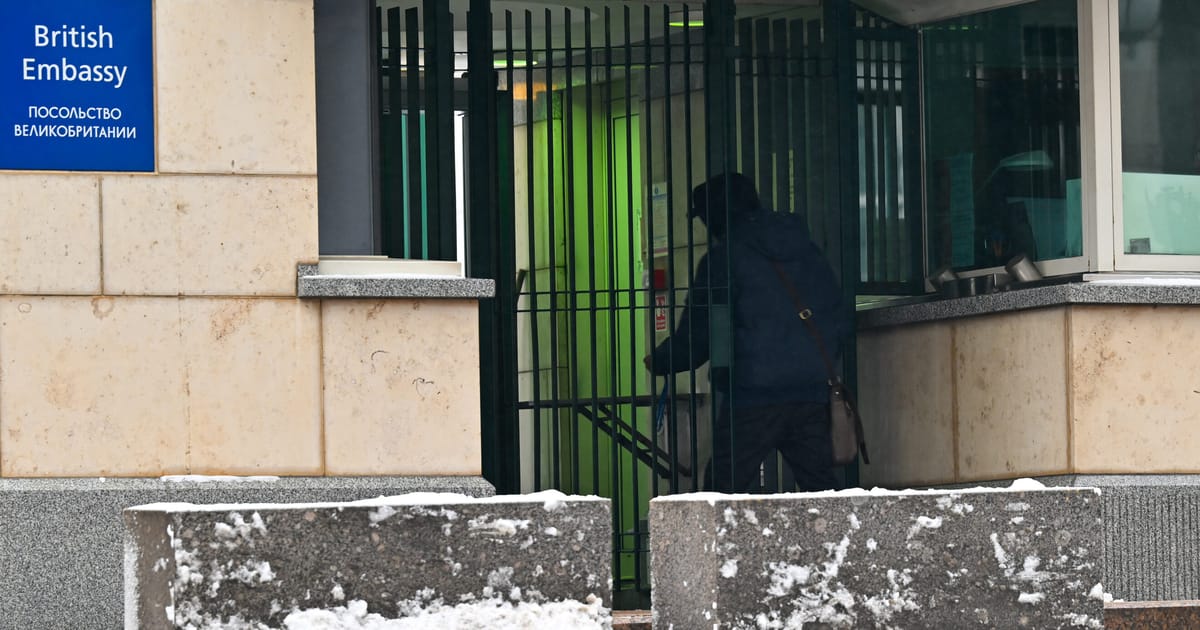 Russia expels British diplomat over espionage allegations – POLITICO