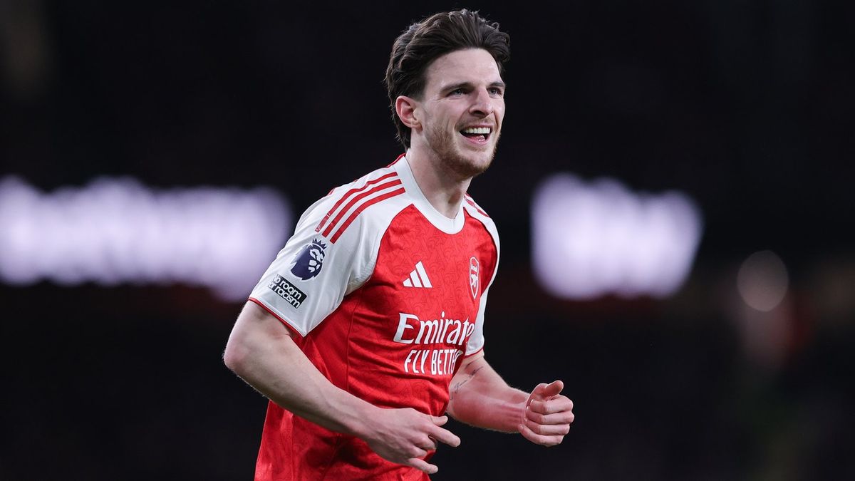 Gary Lineker snubs Declan Rice as he names his Premier League Player of the Season