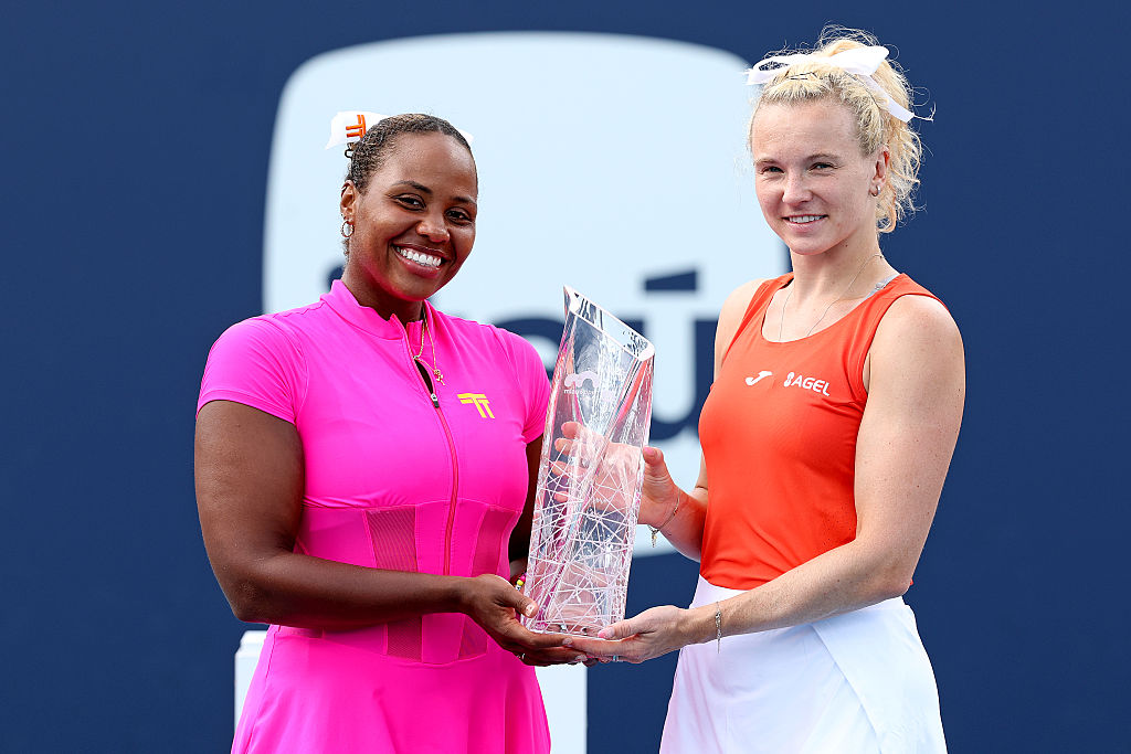Siniakova and Townsend complete quest for Sunshine Double with Miami title