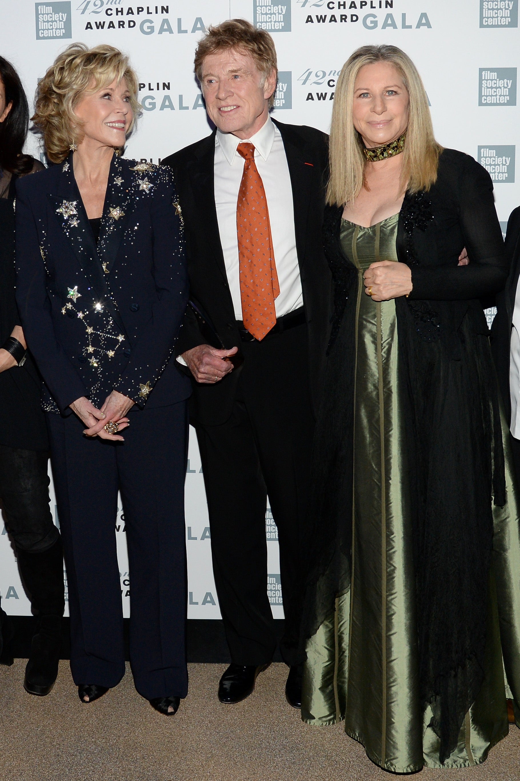 Jane Fonda, who appeared in four movies with Robert Redford, wondered why Barbra Streisand, who was in one movie with Redford, was chosen to give his tribute at the 2026 Oscars