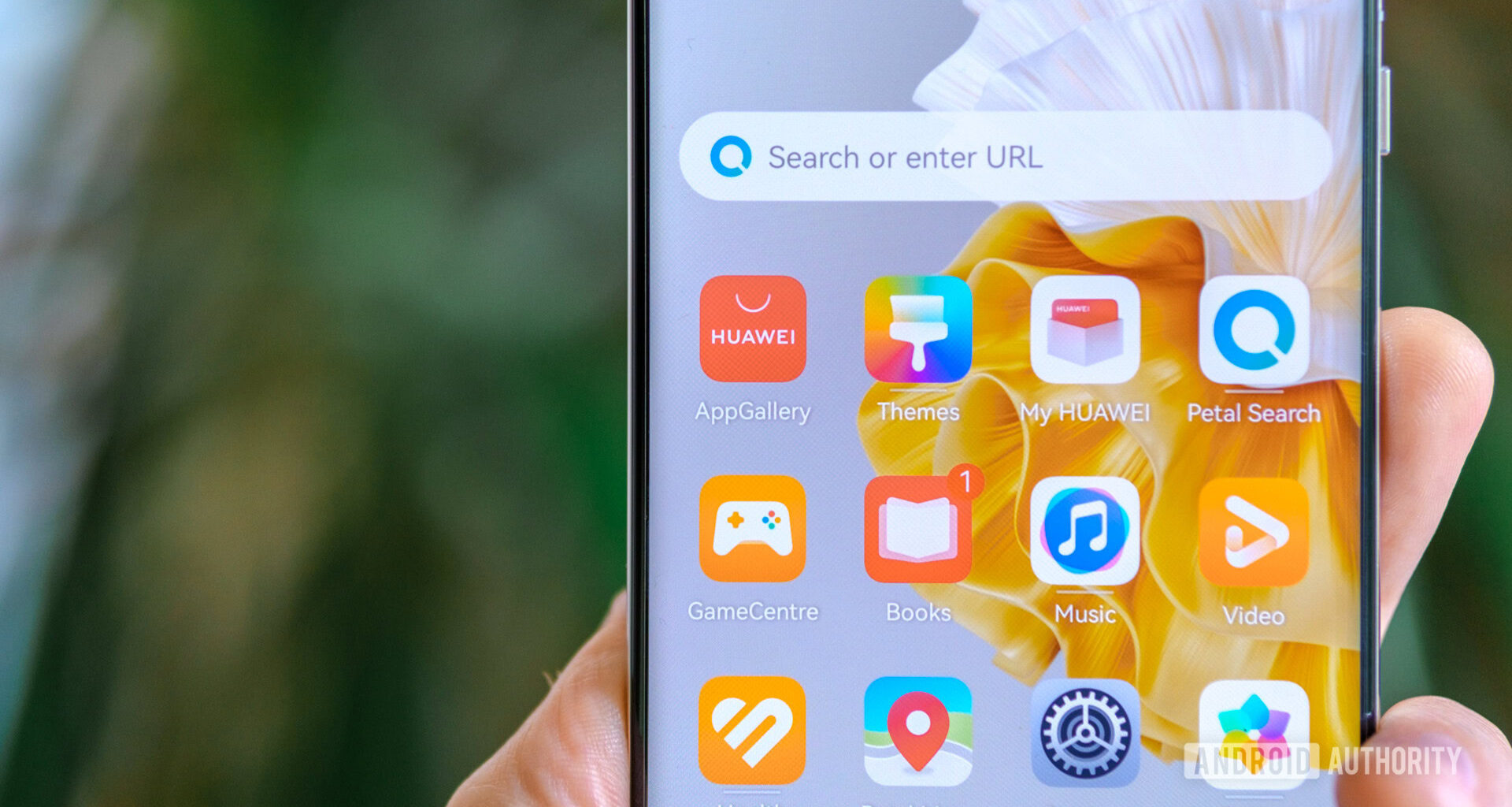 Huawei P60 Pro AppGallery icon and other apps