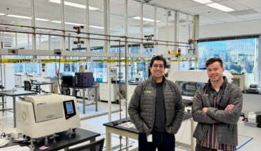 Arinna co-founders Koosha Nazif and Alex Pearson in their lab.