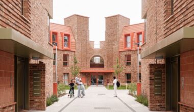 Metropolitan Workshop completes Arts and Crafts homes on 1920s Lewisham estate