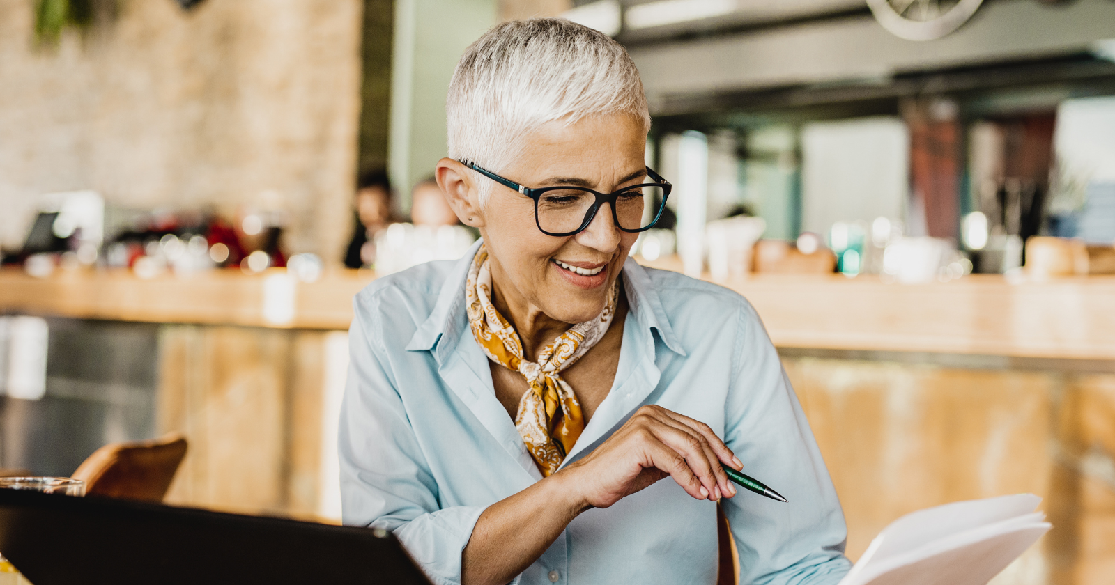 Psychology says people who stay mentally sharp past 70 don't do it through brain games — they do it through a single daily practice that most people abandon the moment they retire