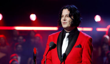 Jack White says "Taylor Swift way" of "writing about all of their publicly aired break-ups" is something he "doesn't find interesting at all"