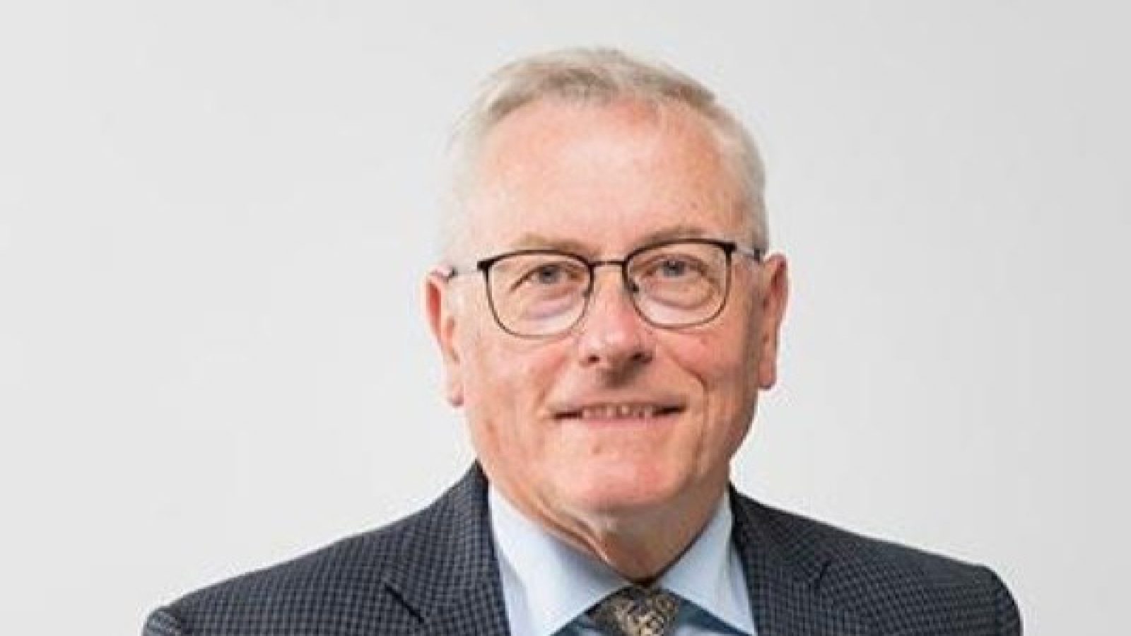 Emeritus Professor Joe Nellis