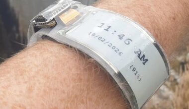 Reclaim Your Privacy with This DIY E Ink Smartwatch