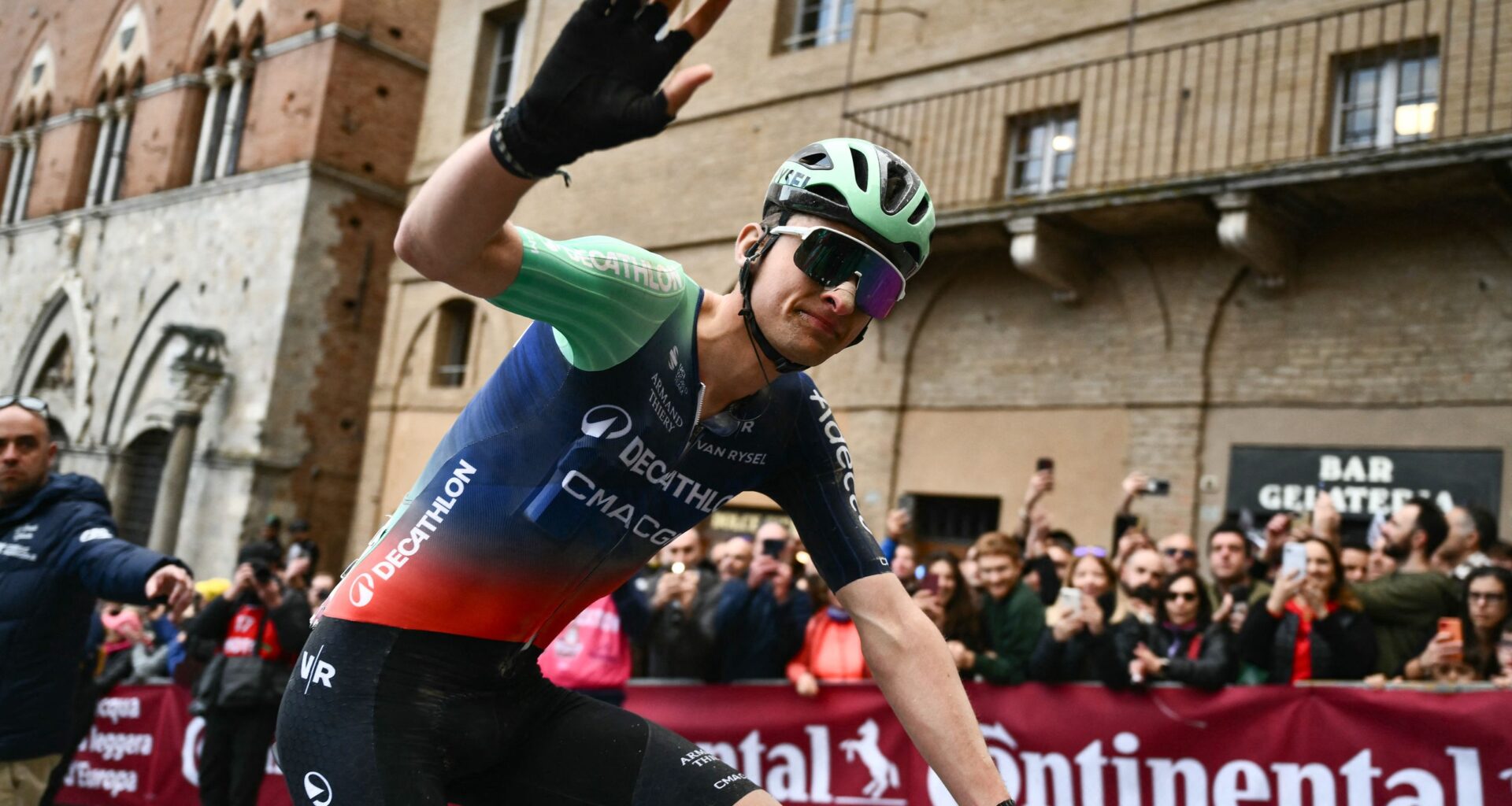 'I hope that Decathlon CMA CGM have patience' - Sean Kelly dismisses the idea of a Paul Seixas Tour de France debut this summer