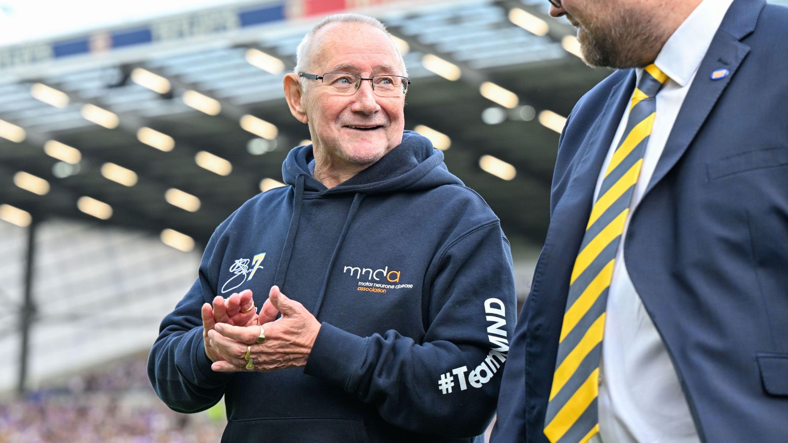 Leeds Rhinos' tribute as Geoff Burrow dies following short illness