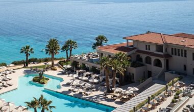 Hotel price increase warning | eKathimerini.com