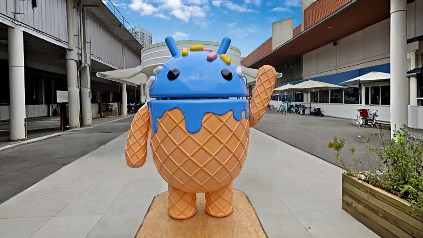 Mishaal Rahman tasty Android statue crop Mishaal Rahman tasty Android statue crop