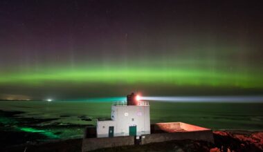 Northern Lights could reappear over Britain tonight as strong solar energy sees them spotted as far south as Norfolk - London Evening Standard