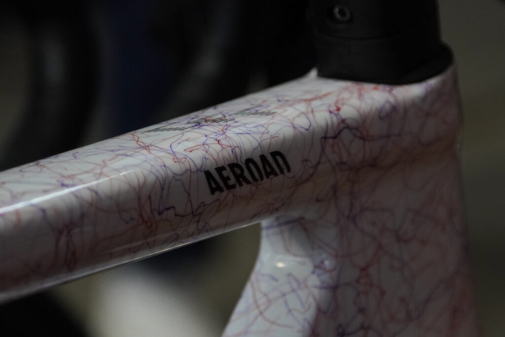 Omloop Tech Gallery - Canyon Aeroad CFR Custom Paint
