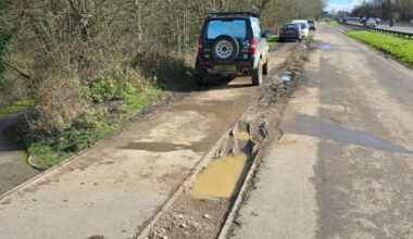 Oxford Southern bypass blocked cycle lane – cropped